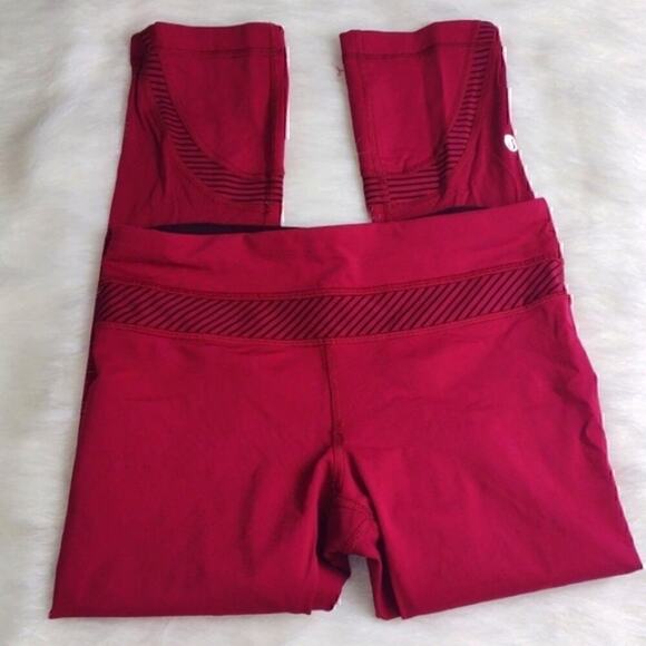 lululemon athletica Pants - Lululemon Run Inspire Crops size 4 color Raspberry